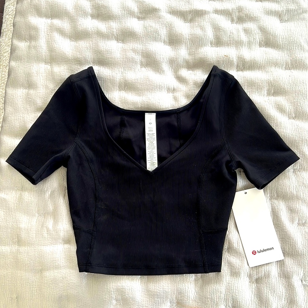 NWT Lululemon Ribbed Contoured V-Neck